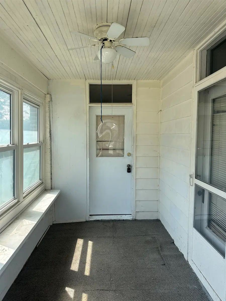 417 W 9th Street, Connersville, IN 47331 - #3