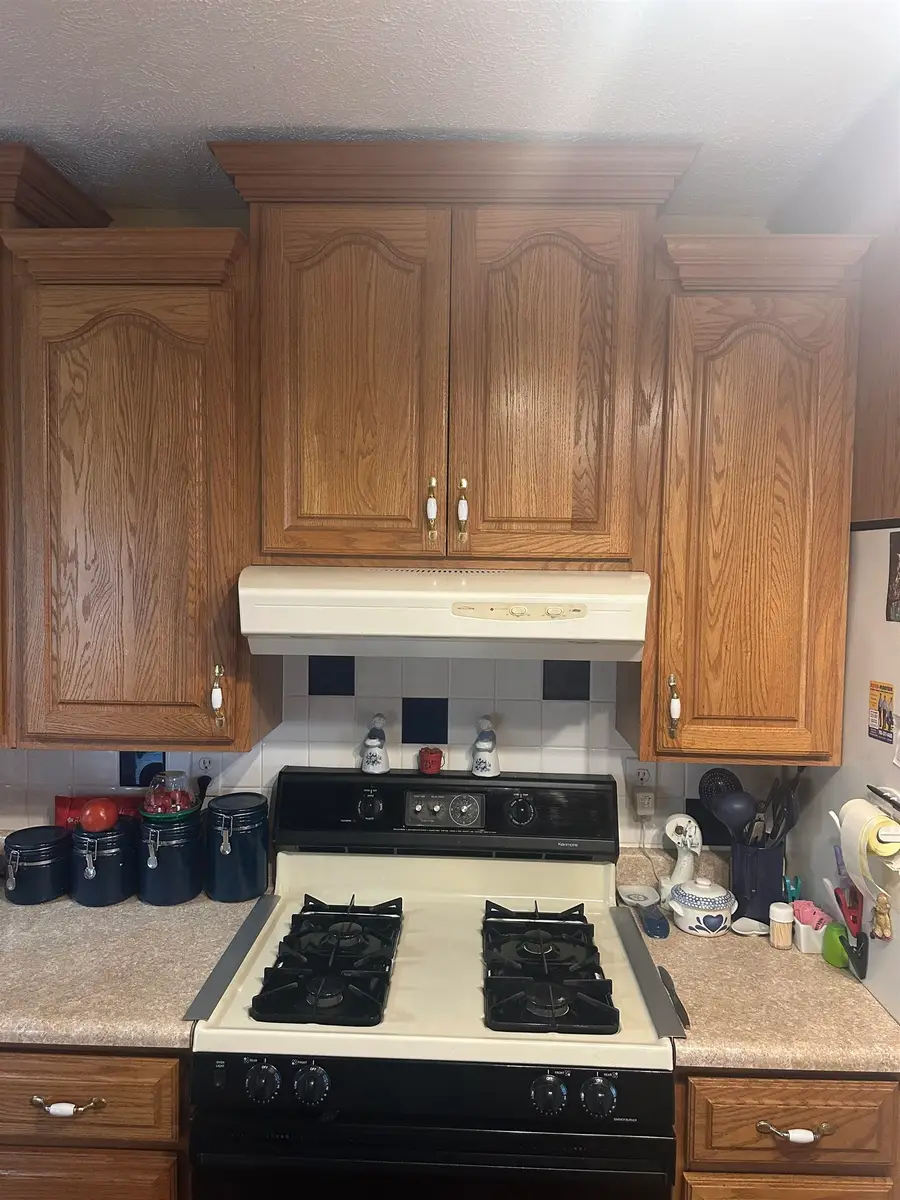 213 Wilmore St, Connersville, IN 47331 - #3