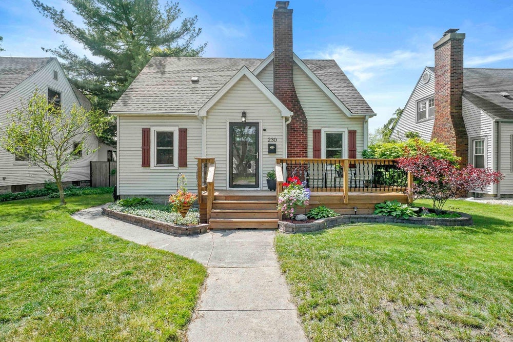 230 N Harvey Street, Griffith, IN 46319 BHGRE