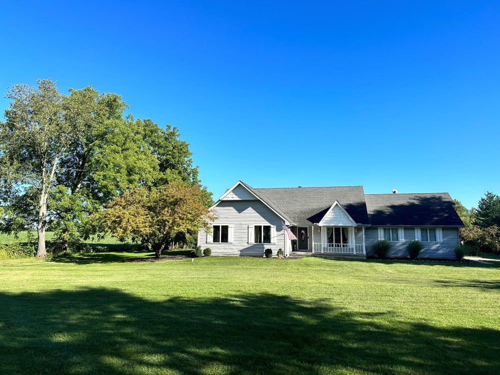 3186 Belshaw Road, Lowell, IN 46356 BHGRE