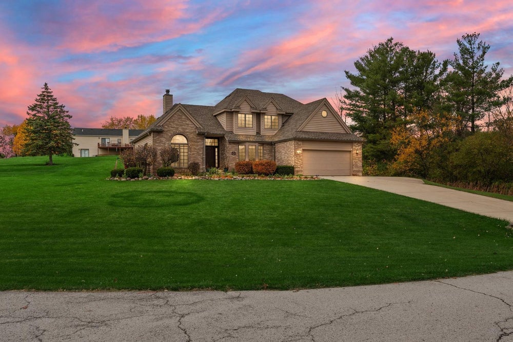 12994 Fillmore Place, Crown Point, IN 46307 BHGRE