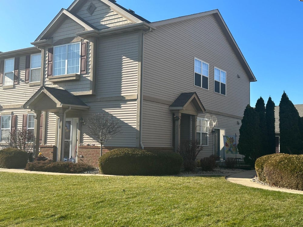 1232 Primrose Lane 1R, Schererville, IN 46375 BHGRE