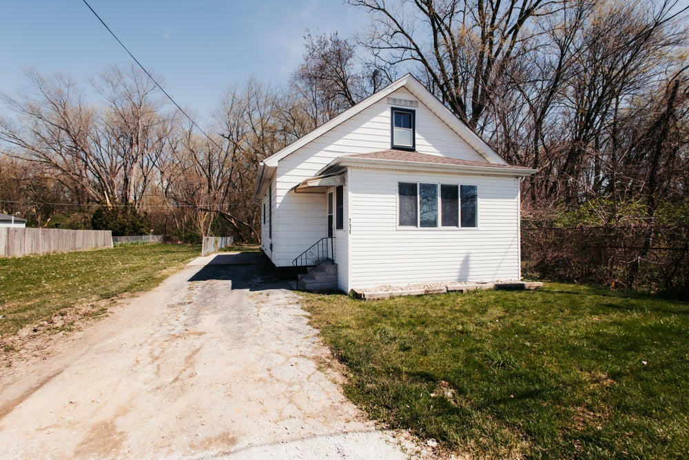 711 A Street, La Porte, IN 46350 BHGRE