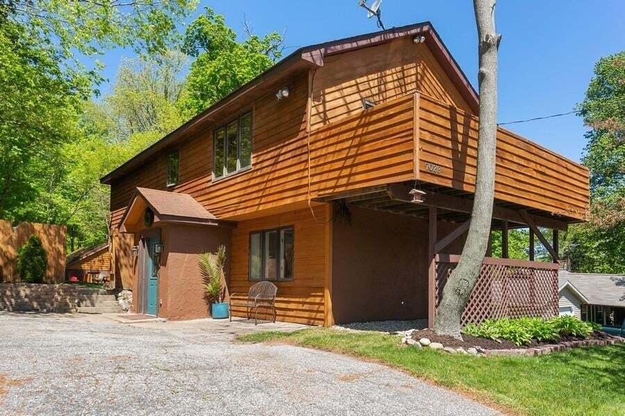 7028 N Bungalow Drive, New Carlisle, IN 46552 BHGRE