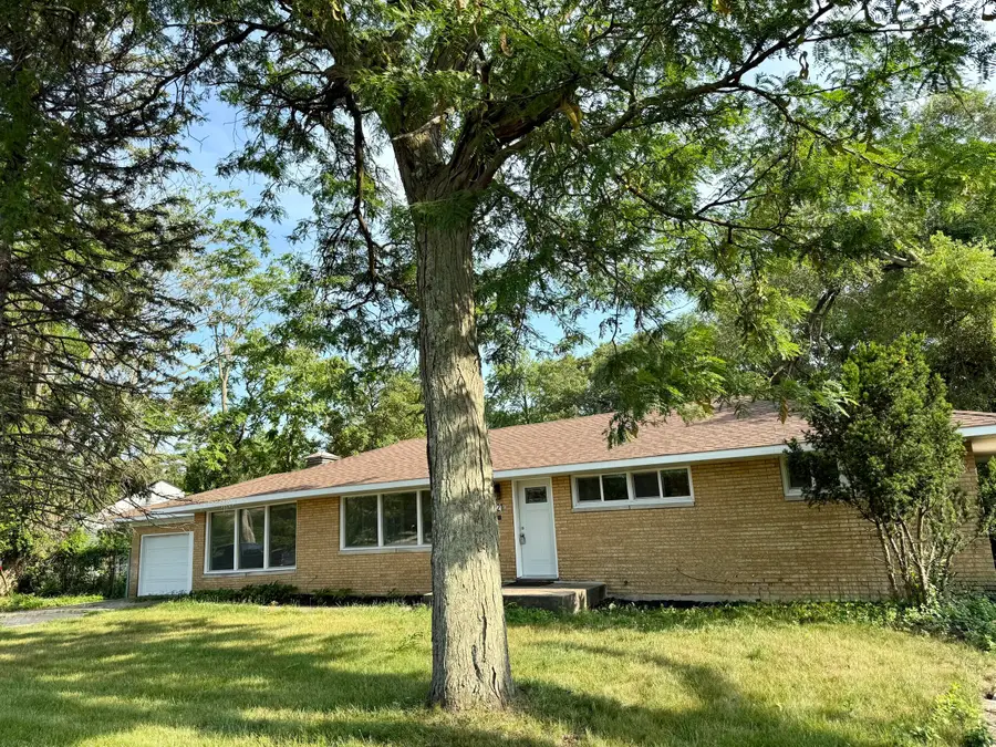 6121 Birch Avenue, Gary, IN 46403 - Image #2