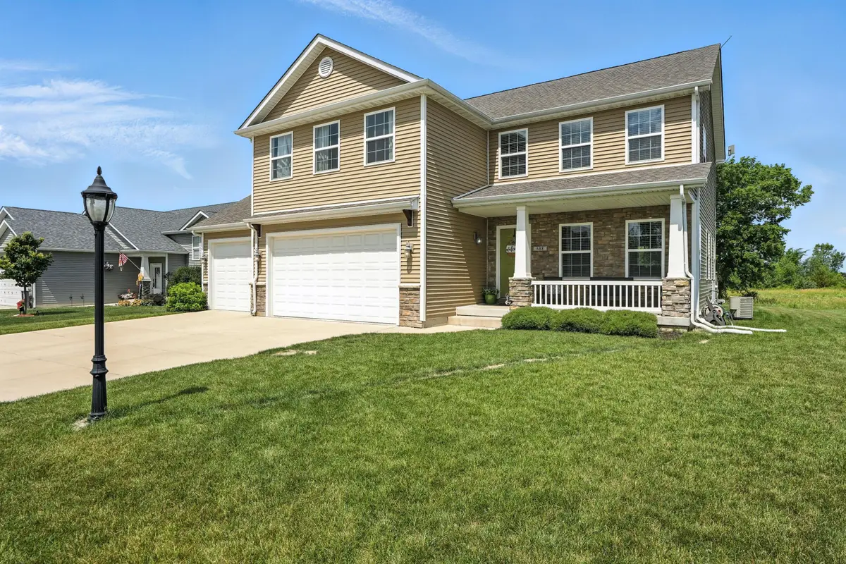 688 Village Pkwy, Lowell, IN 46356 - Image #1