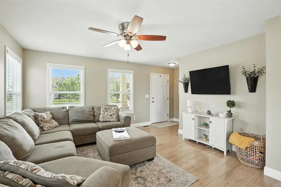 688 Village Pkwy, Lowell, IN 46356 - Image #3