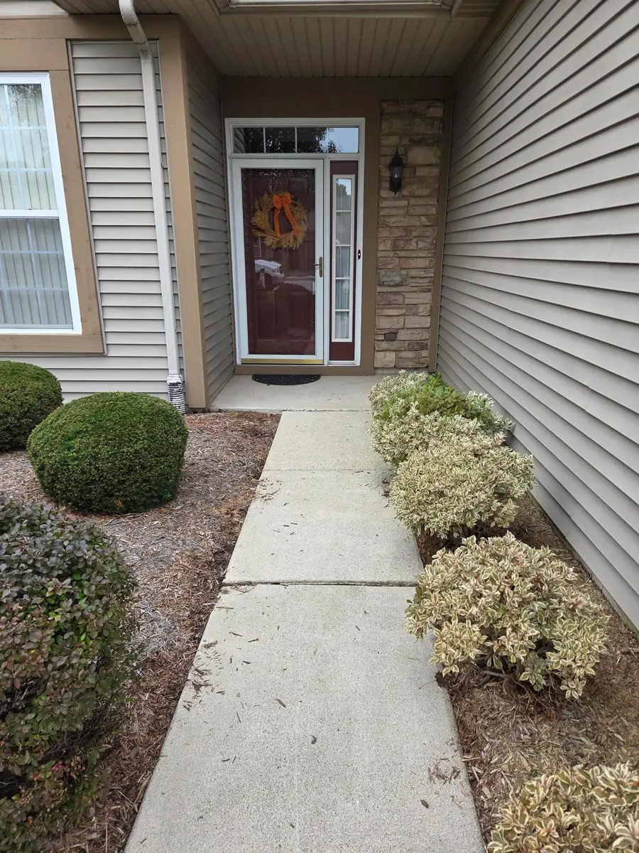 825 New Buffalo Drive, Schererville, IN 46375 - Image #2