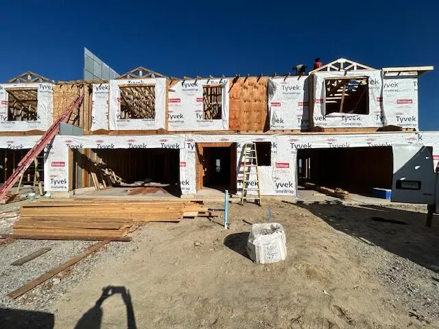 9561 E Luebcke Lane E, Crown Point, IN 46307 - Image #2