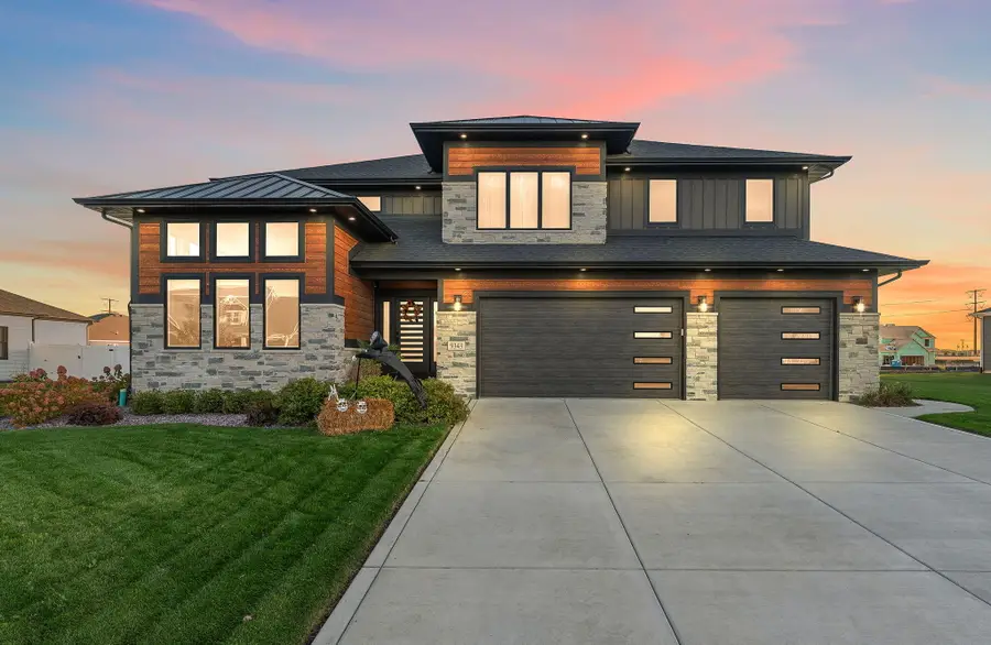 9343 Iris Drive, Saint John, IN 46373 - Image #2