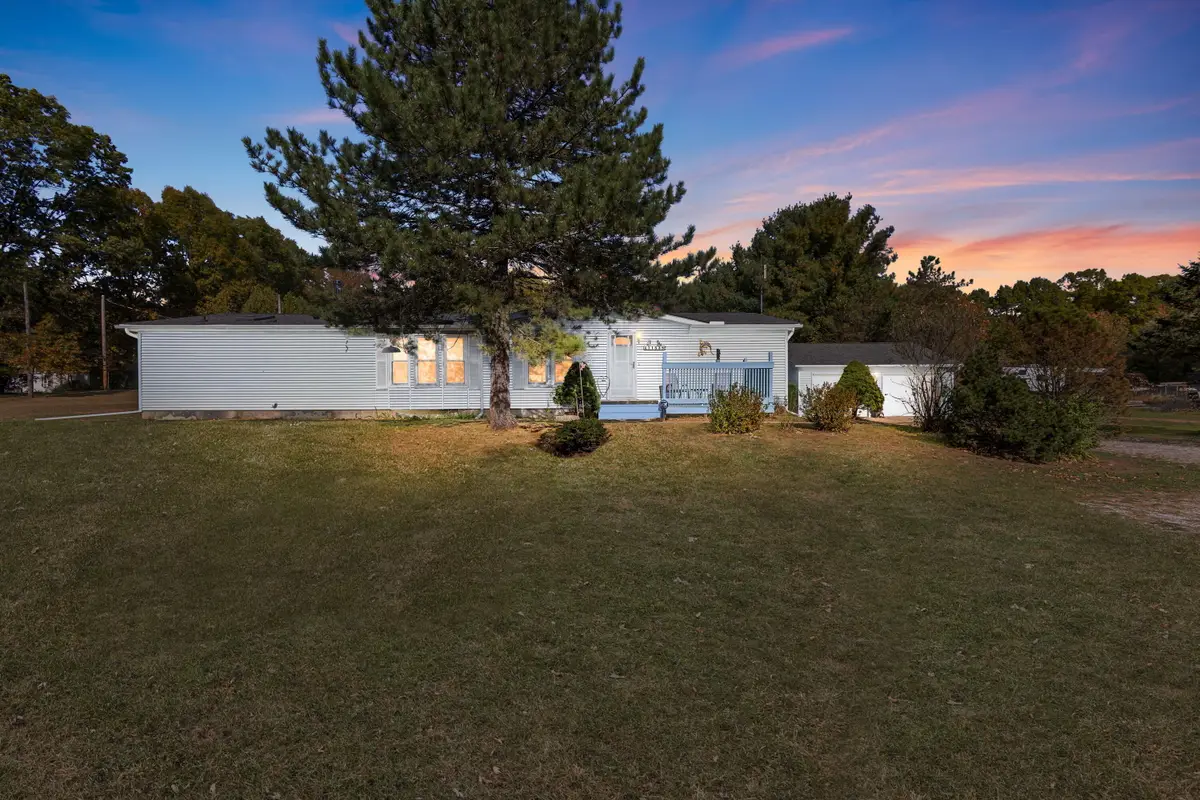 11538 E 400 N, Grovertown, IN 46531 - Image #1