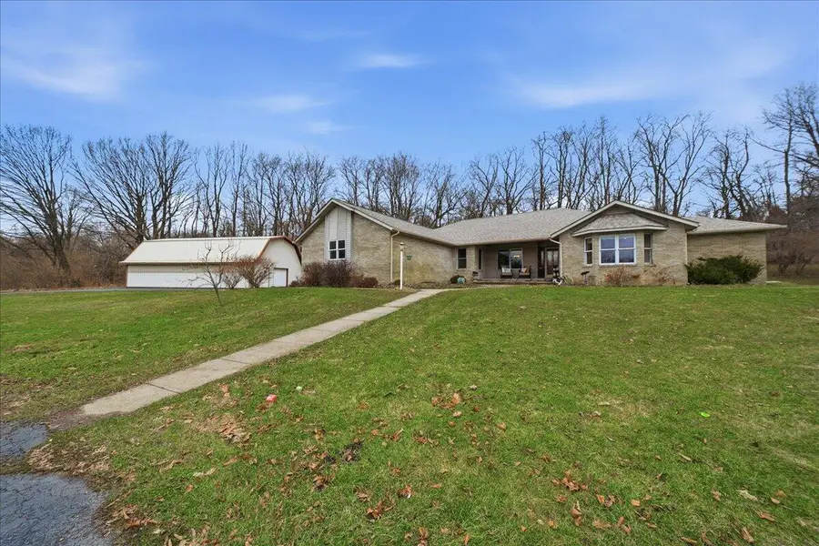 467 N 211 E, Valparaiso, IN 46383 - #2