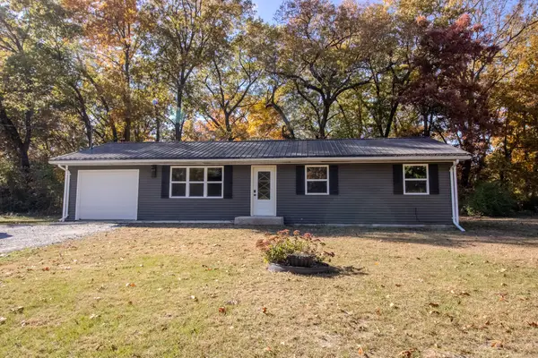 3035 S Angela Drive, North Judson, IN 46366