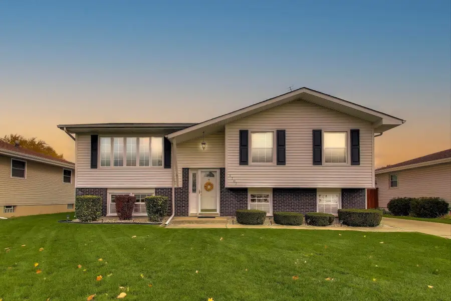 1707 Valley Court, Schererville, IN 46375 - Image #3