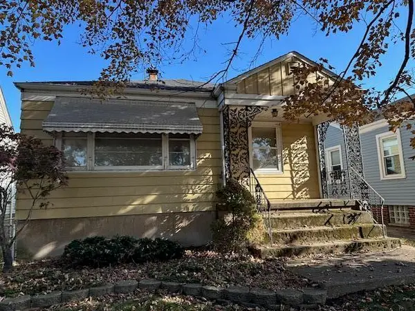 1717 Warwick Avenue, Whiting, IN 46394