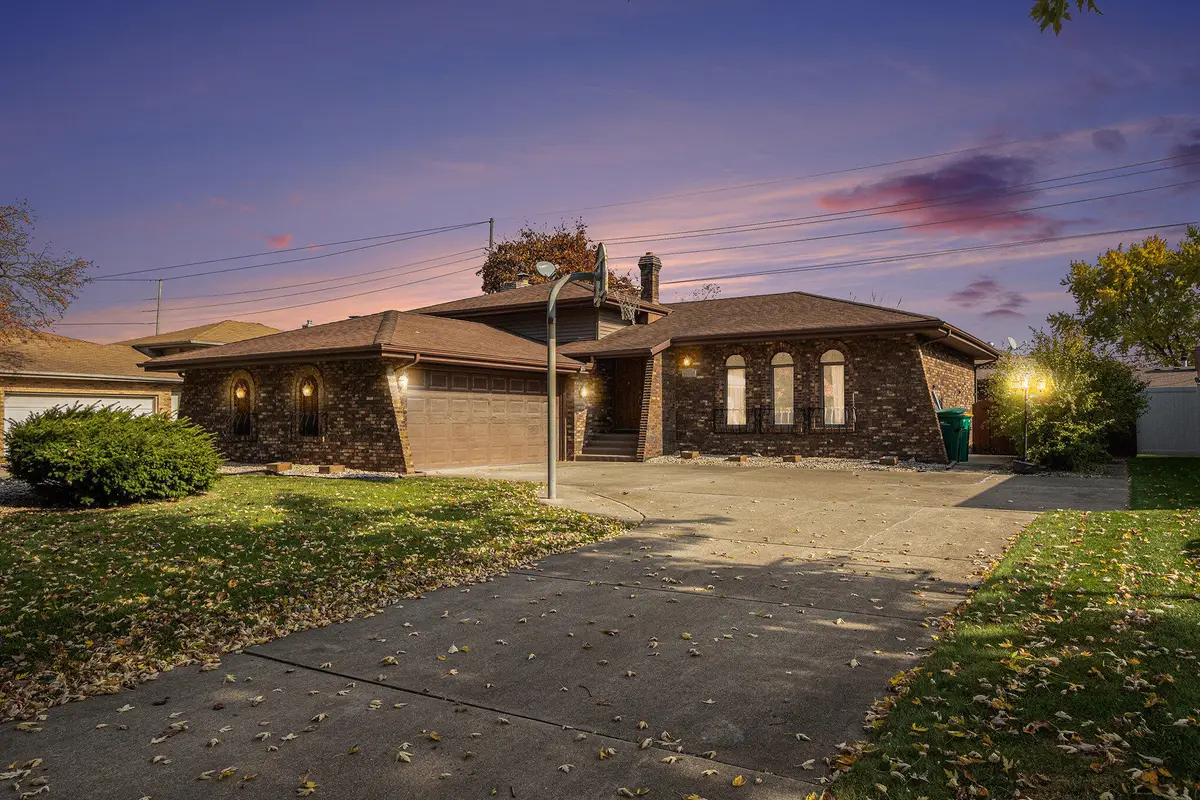 7905 Frederick Avenue, Munster, IN 46321 - Image #1