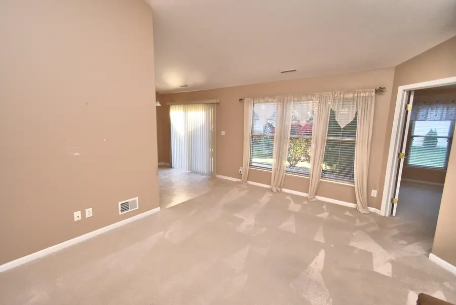 1077 Wildwood Lane, Schererville, IN 46375 - Image #3