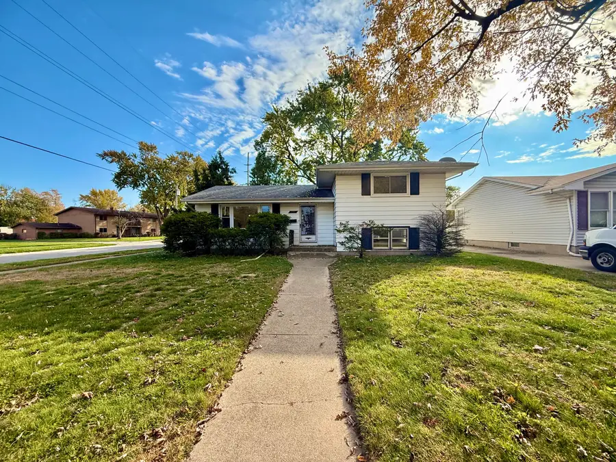 254 Sycamore Lane, Munster, IN 46321 - Image #2