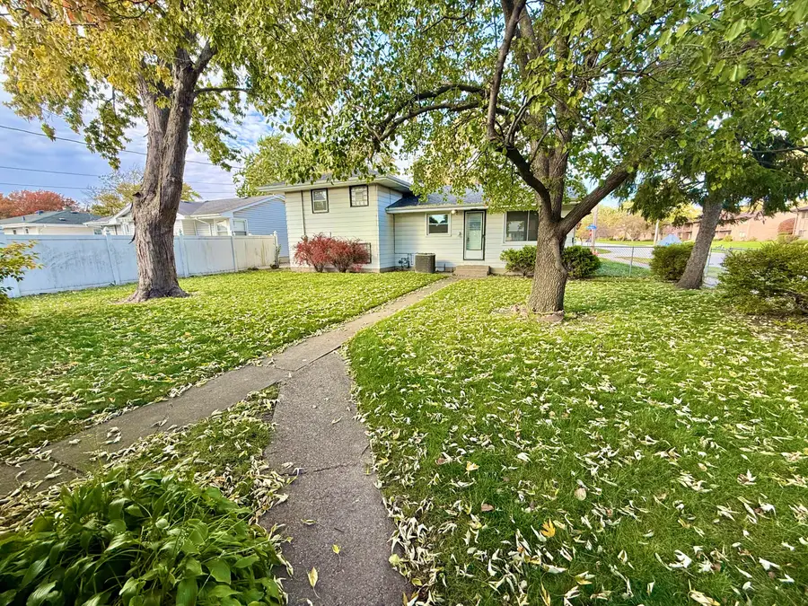 254 Sycamore Lane, Munster, IN 46321 - Image #3