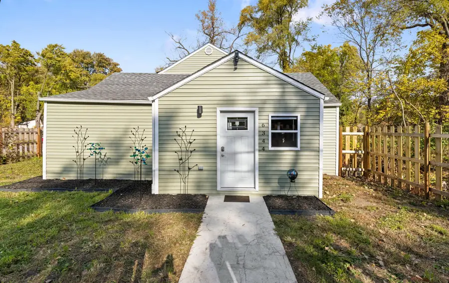 6344 W 25th Avenue, Gary, IN 46406 - Image #2