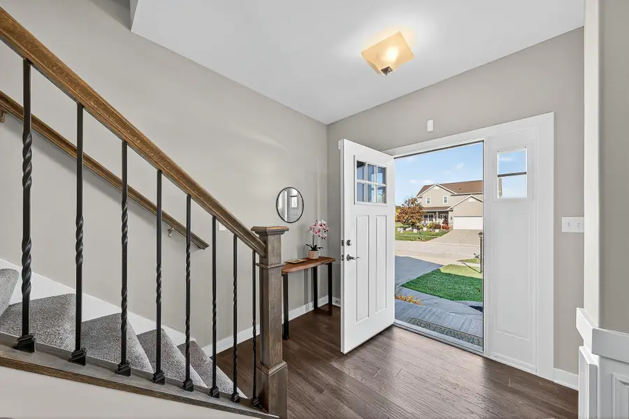 244 Falcon Way, Valparaiso, IN 46385 - Image #2