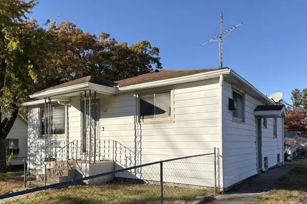 303 E Lake Street, Knox, IN 46534