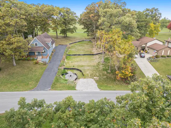 1135 Sunnyslope Drive, Crown Point, IN 46307