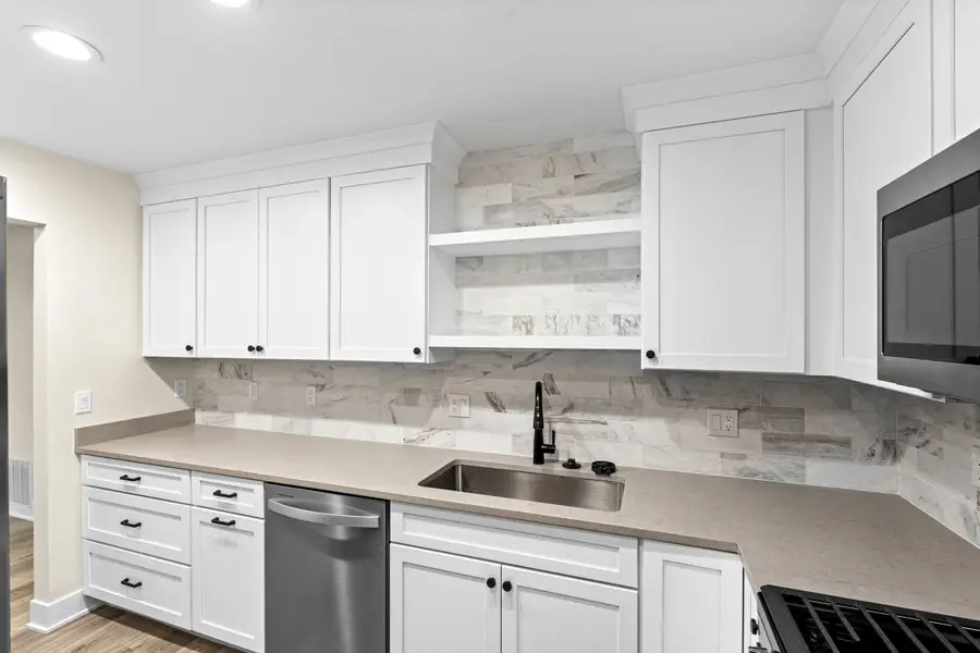 1853 Burgundy Street, Schererville, IN 46375 - Image #2