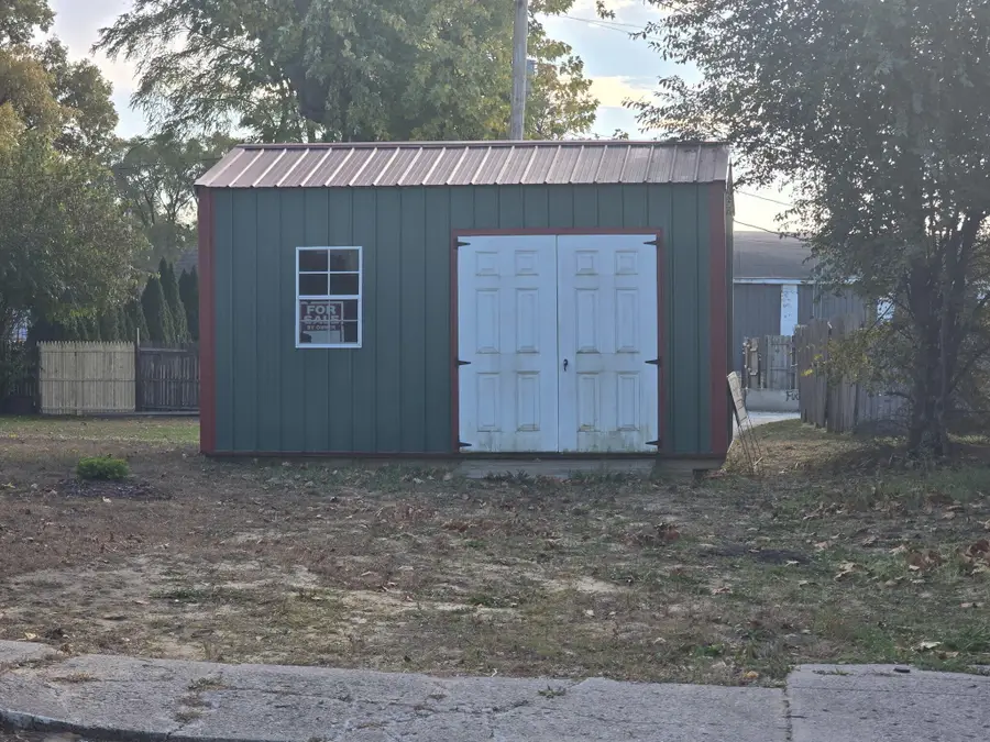 21 E Grove Street, Wheatfield, IN 46392 - Image #2