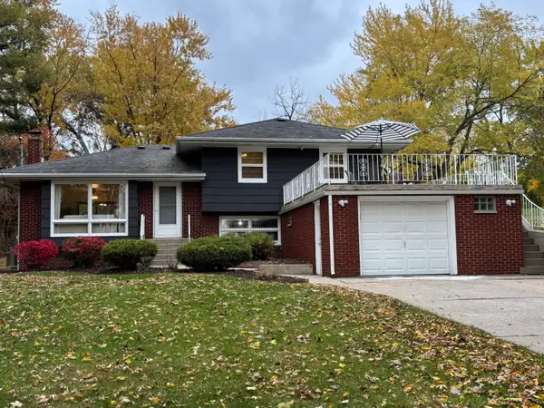 839 Sunset Drive, Schererville, IN 46375