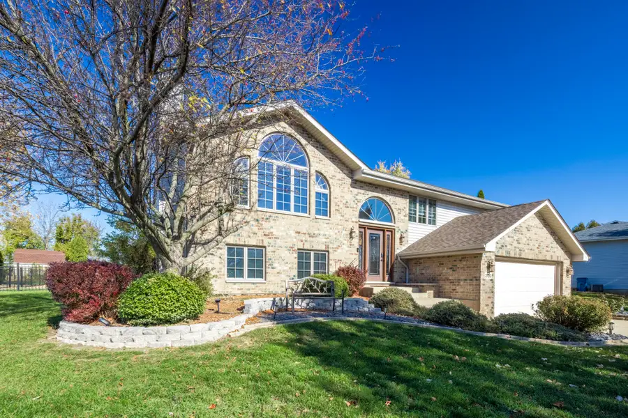 2720 Painted Leaf Court, Crown Point, IN 46307 - Image #2