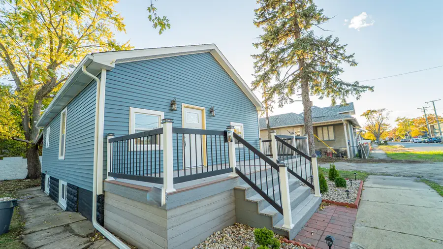 519 W 39th Avenue, Gary, IN 46408 - Image #2