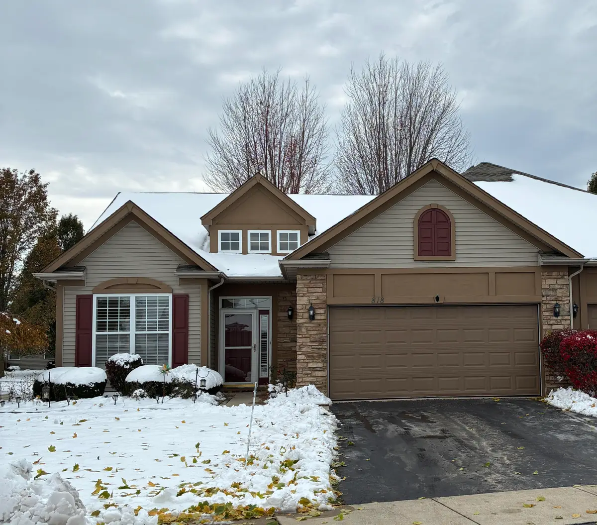 818 Pentwater Lane, Schererville, IN 46375 - Image #1