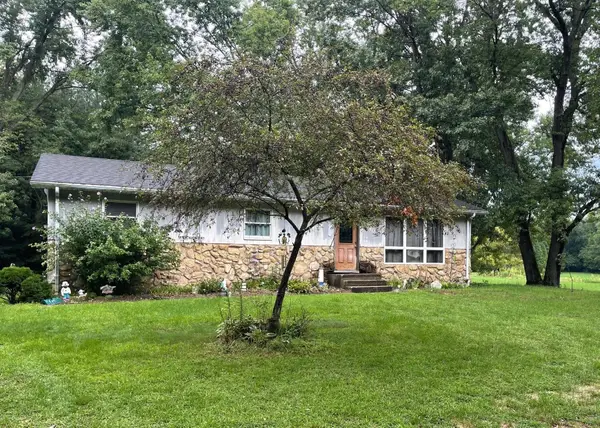 240 E 625 S, North Judson, IN 46366