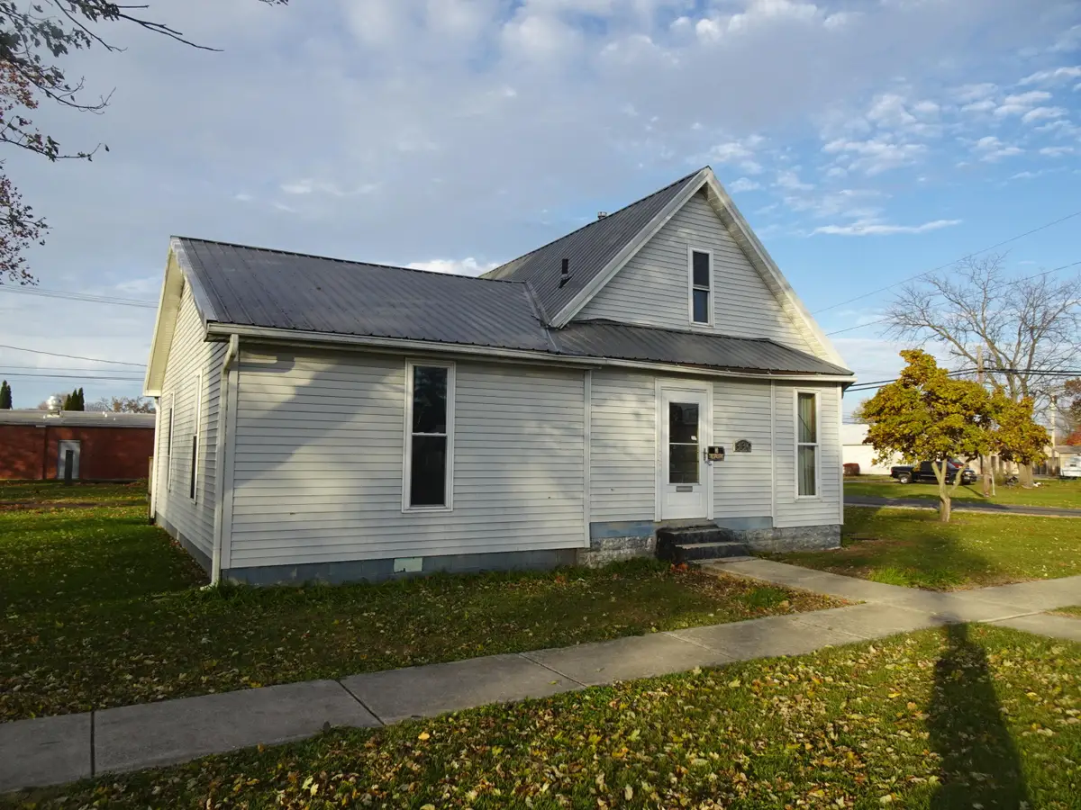 330 E Elm Street, Rensselaer, IN 47978 - Image #1
