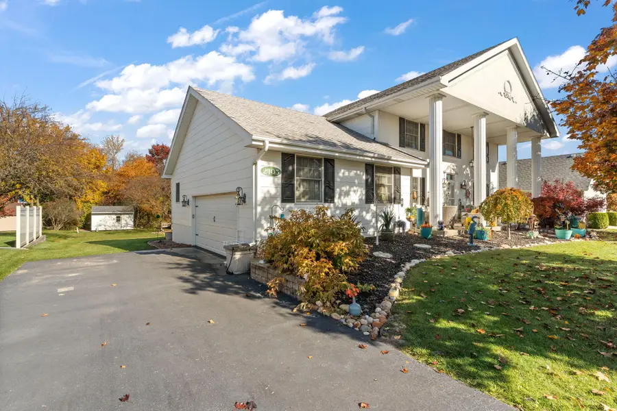 2405 Kings Court, Dyer, IN 46311 - Image #2