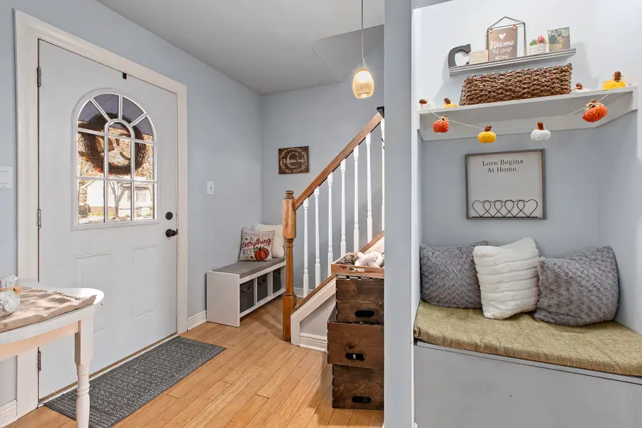 2106 Shallowford Drive, Valparaiso, IN 46383 - Image #2