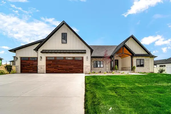 9635 Switch Grass Lane, St. John, IN 46373