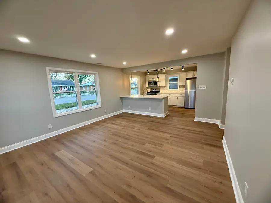 702 N Lindberg Street, Griffith, IN 46319 - Image #2