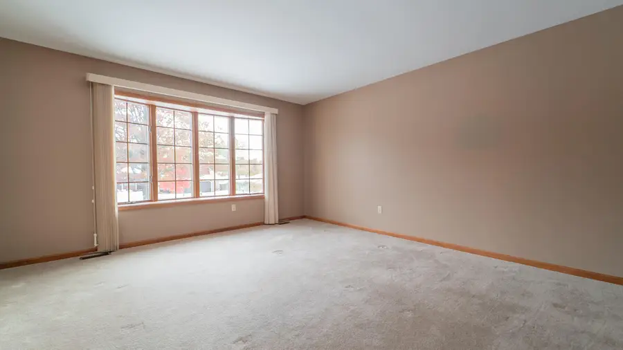 312 Fairfield Drive, Crown Point, IN 46307 - Image #3