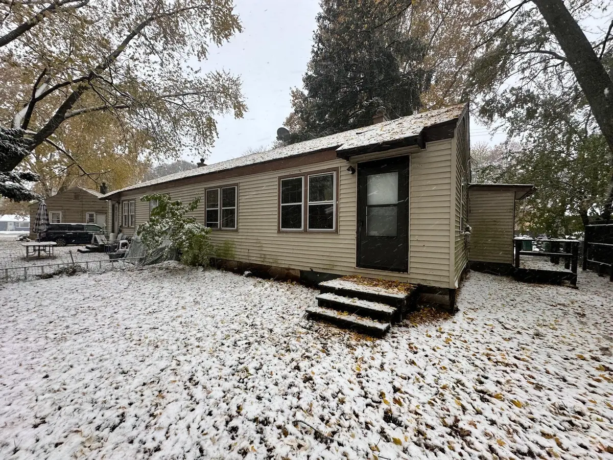 809 Kingsporte Avenue, La Porte, IN 46350 - Image #1