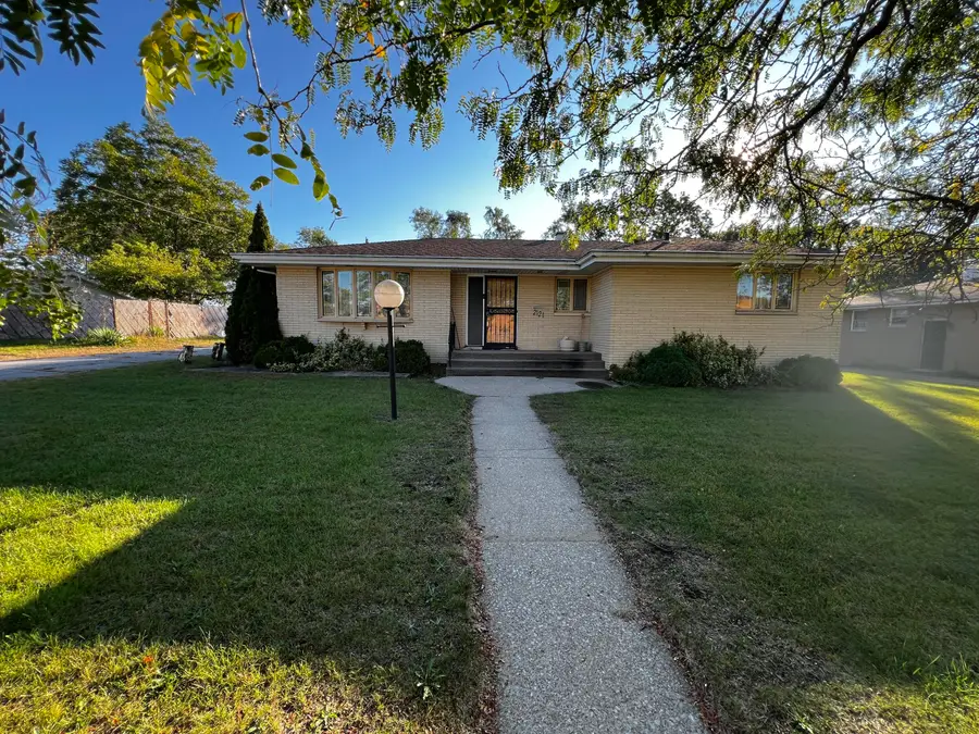 2121 Wallace Street, Gary, IN 46404 - Image #2