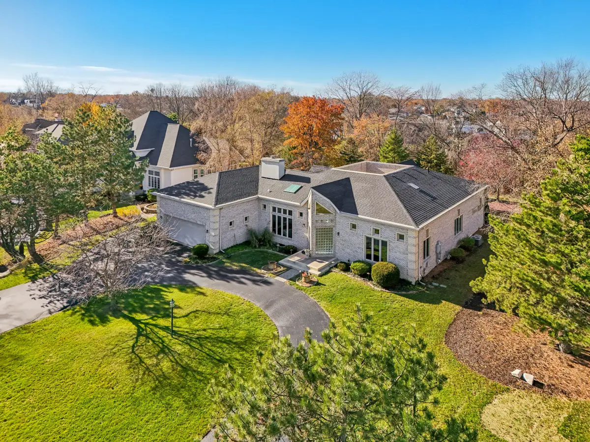 828 Royal Dublin Lane, Dyer, IN 46311 - Image #1