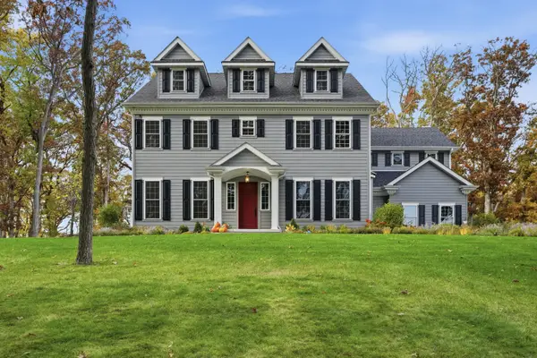 804 Shannon Drive, Crown Point, IN 46307