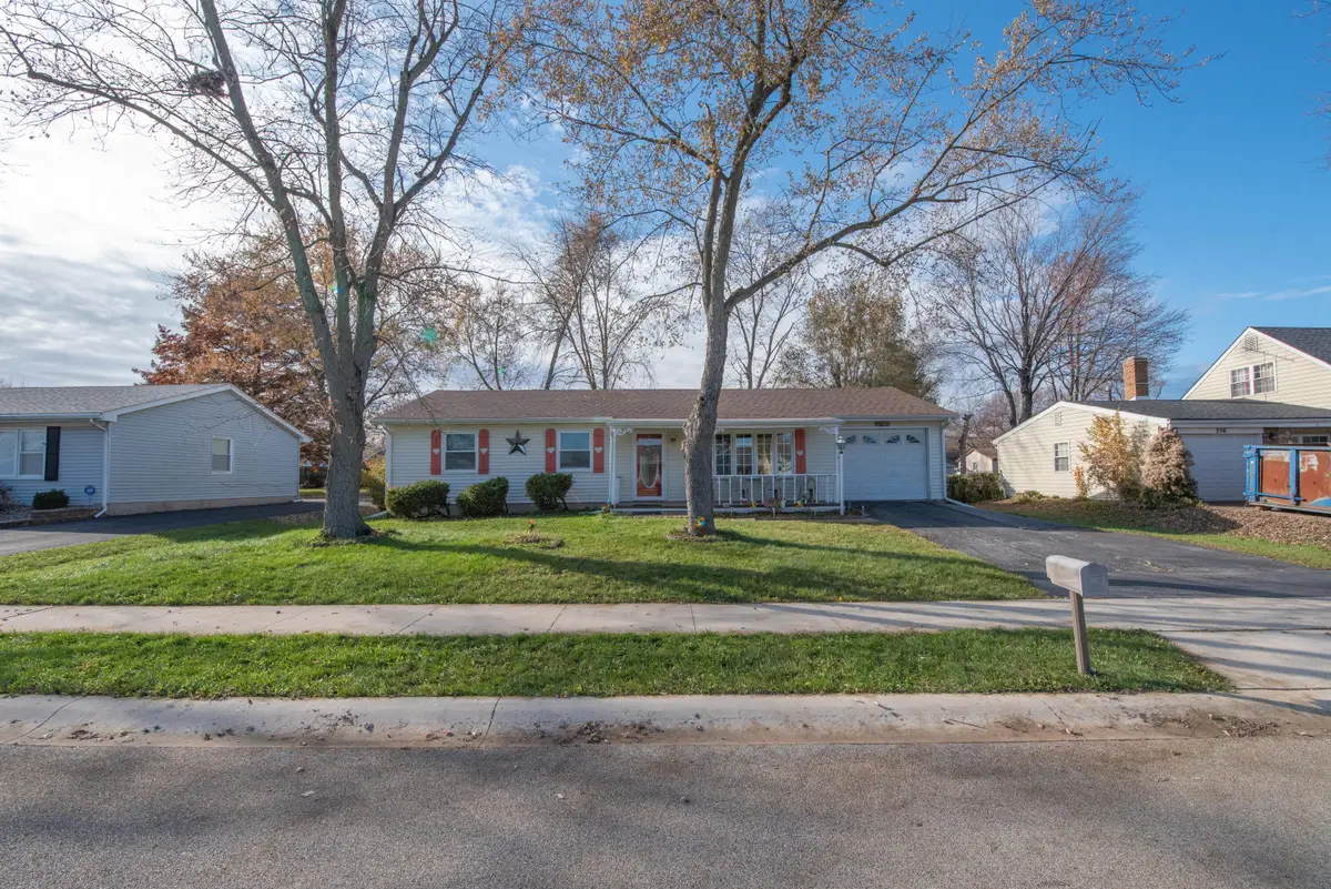 754 Governor Road, Valparaiso, IN 46385 - Image #1