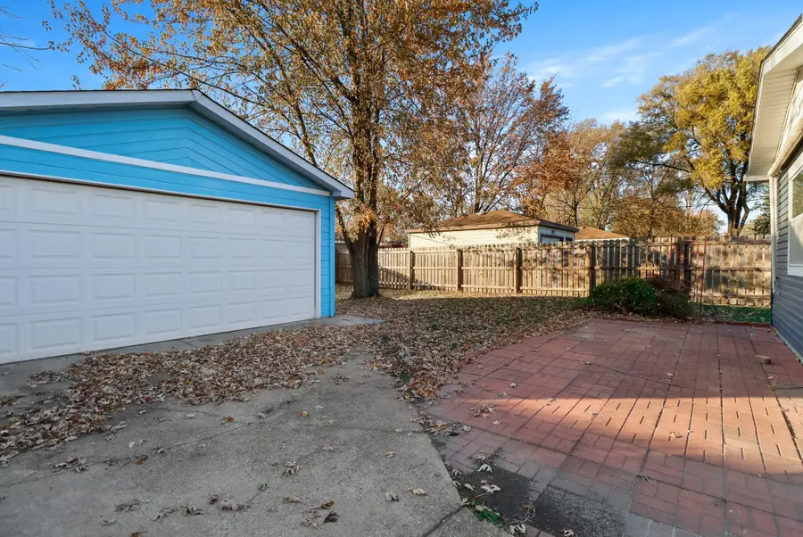 8132 Sycamore Avenue, Highland, IN 46322 - Image #3