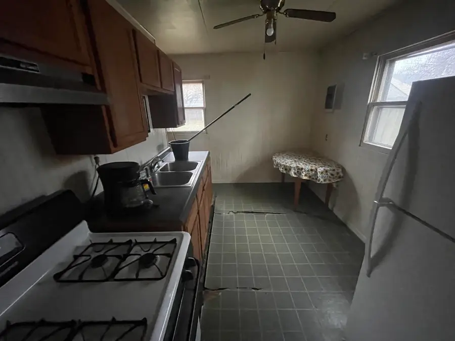 1303 W Cleveland Avenue, Hobart, IN 46342 - Image #3