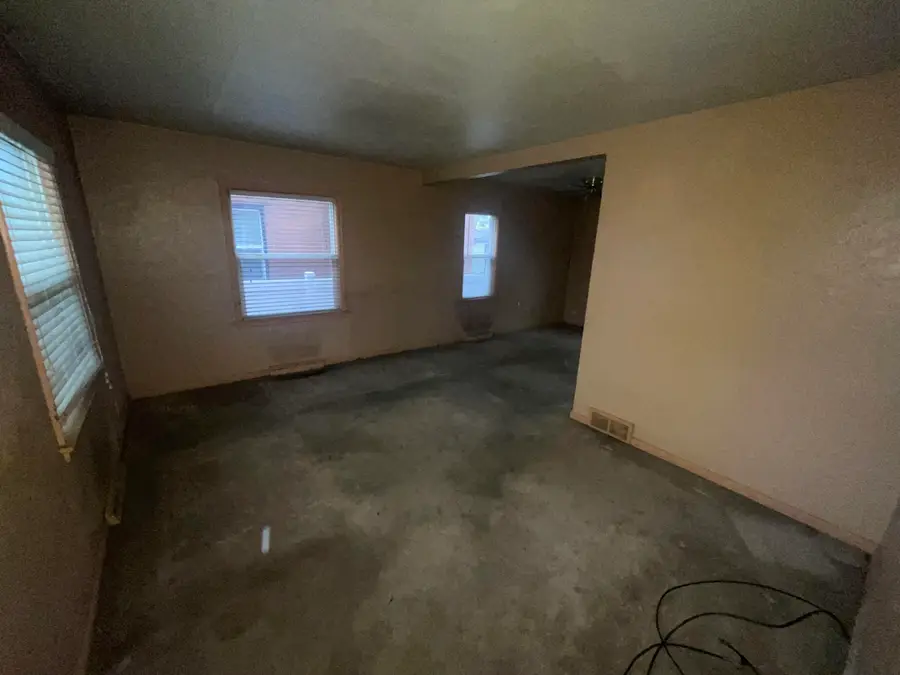 1015 River Drive, Hammond, IN 46324 - Image #2