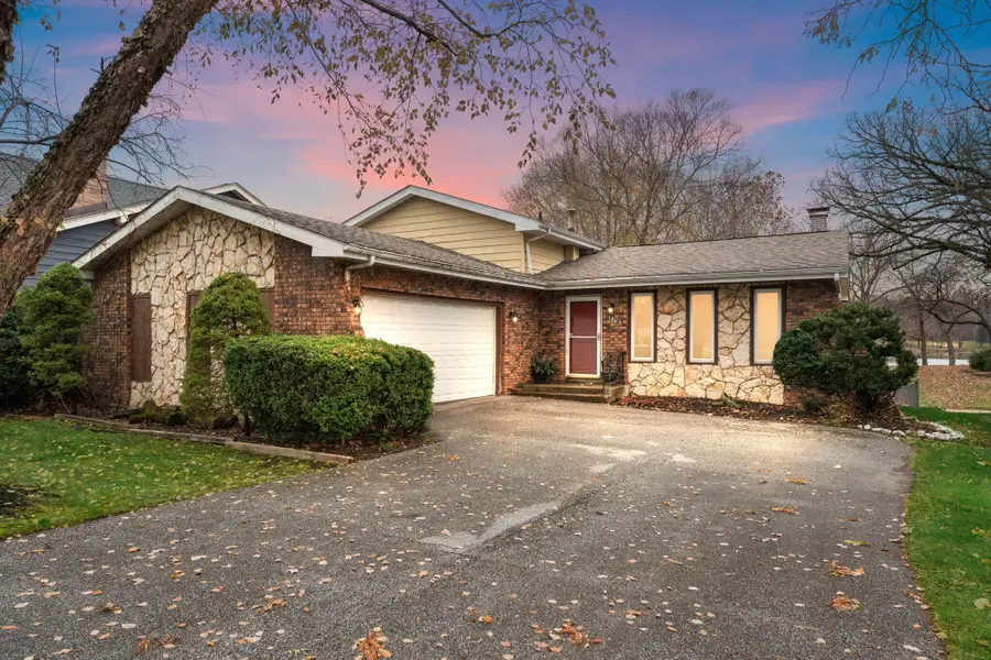 1586 Sunnyslope Drive, Crown Point, IN 46307 - Image #2