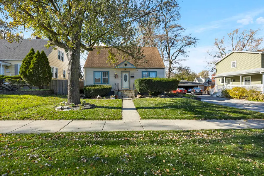 8318 White Oak Avenue, Munster, IN 46321 - Image #2